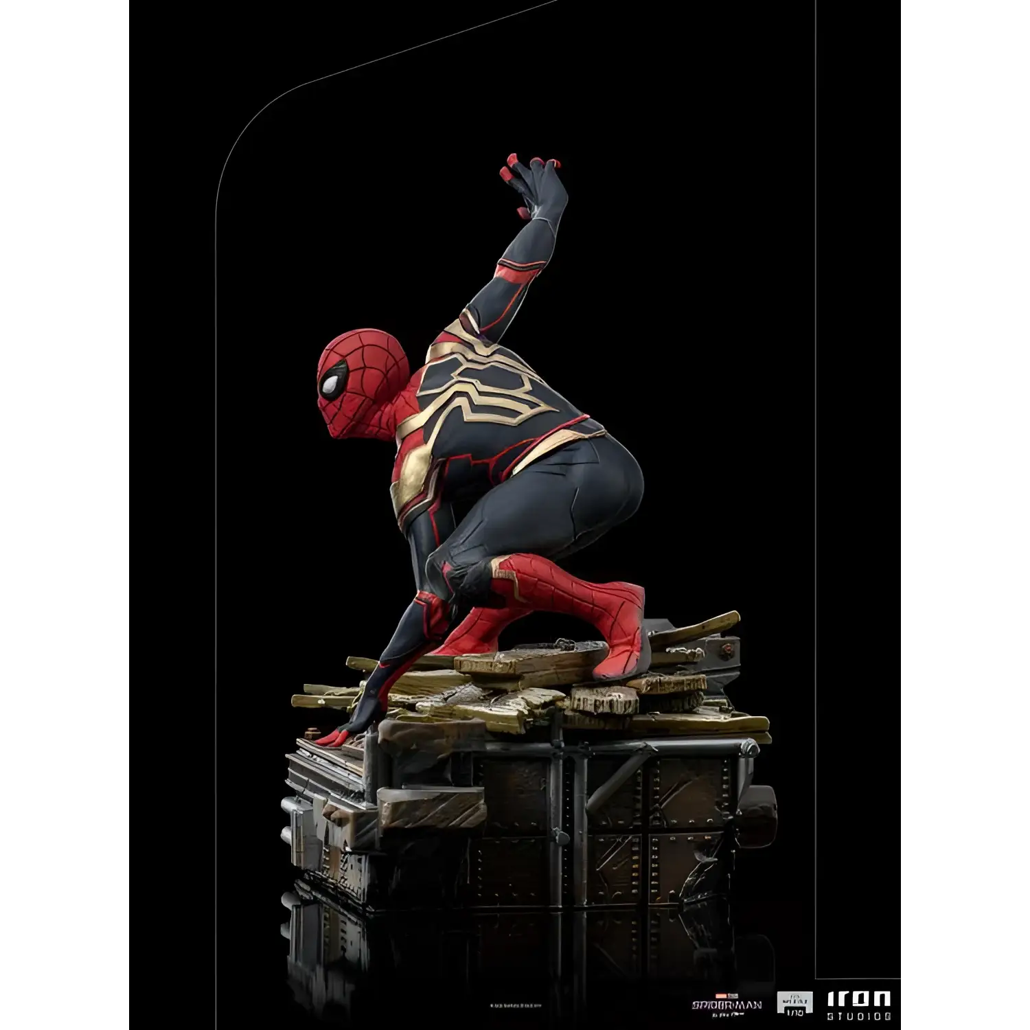 Röd och svart Spider-Man-statyett i dynamisk pose, 1/10 Peter Parker NWH