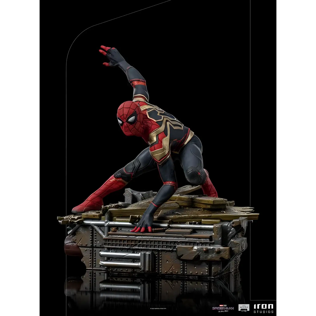 Spider-Man NWH 1/10-statyn - Peter Parker i rödsvart dräkt med gulddetaljer på mekanisk bas