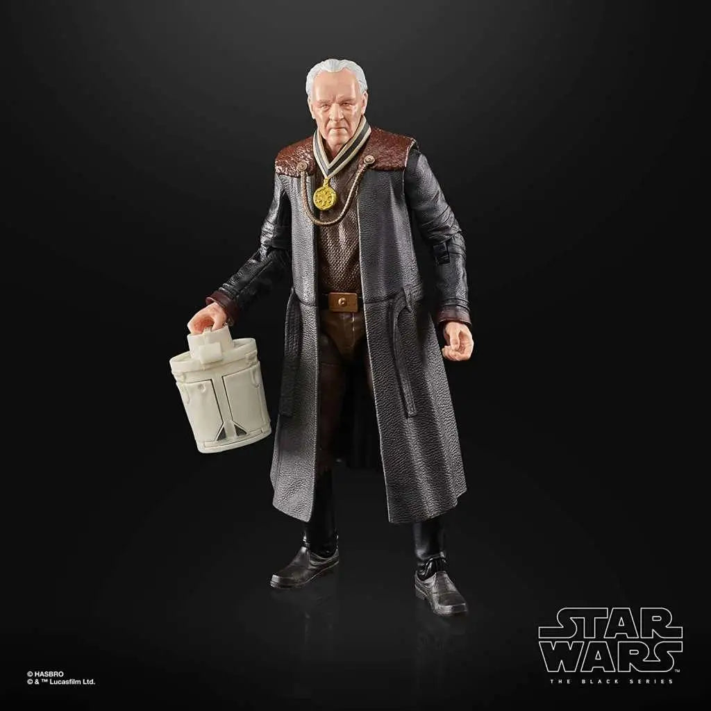 Svart läderliknande kappa med brun krage och guldmedaljong på Star Wars The Black Series 6-tums actionfigur