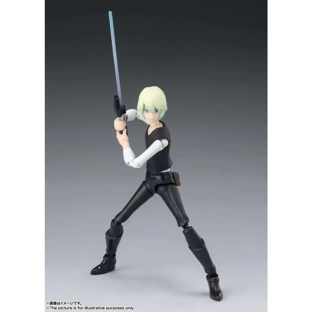 Svartvit Star Wars Vision Karre SH Figuarts-actionfigur med blondt hår i dynamisk pose, håller blått lightsaber