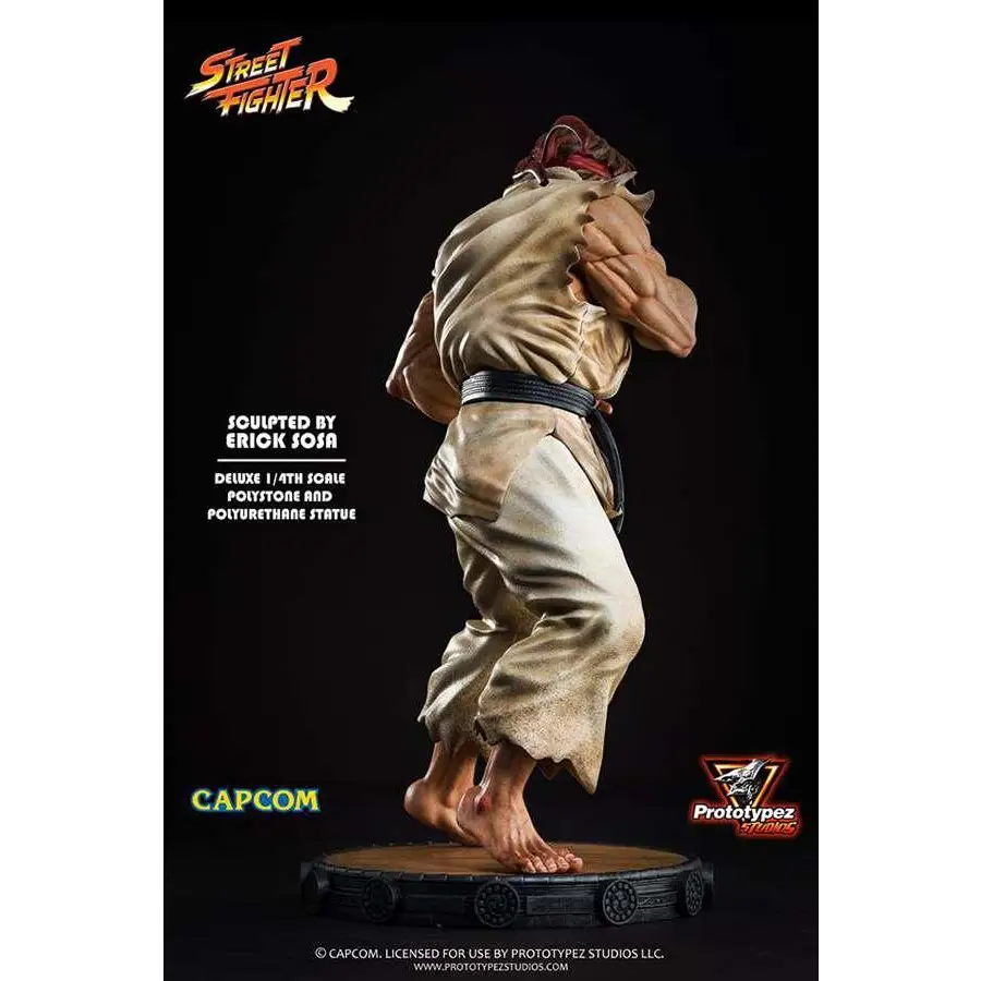 Detaljerad 1/4-skala staty av Ryu från Street Fighter av Erick Sosa i polystone och polyuretan