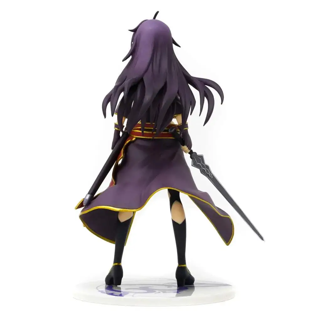 Lila-hårig Sword Art Online Yuki-statyn från Banpresto, med svart svärd