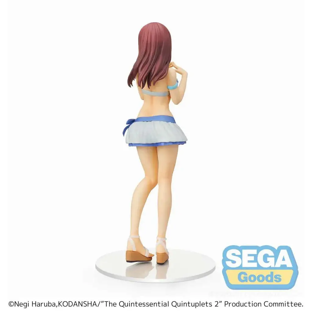 Detaljerad figur av Miku Nakano från The Quintessential Quintuplets 2 i blå-vit baddräkt