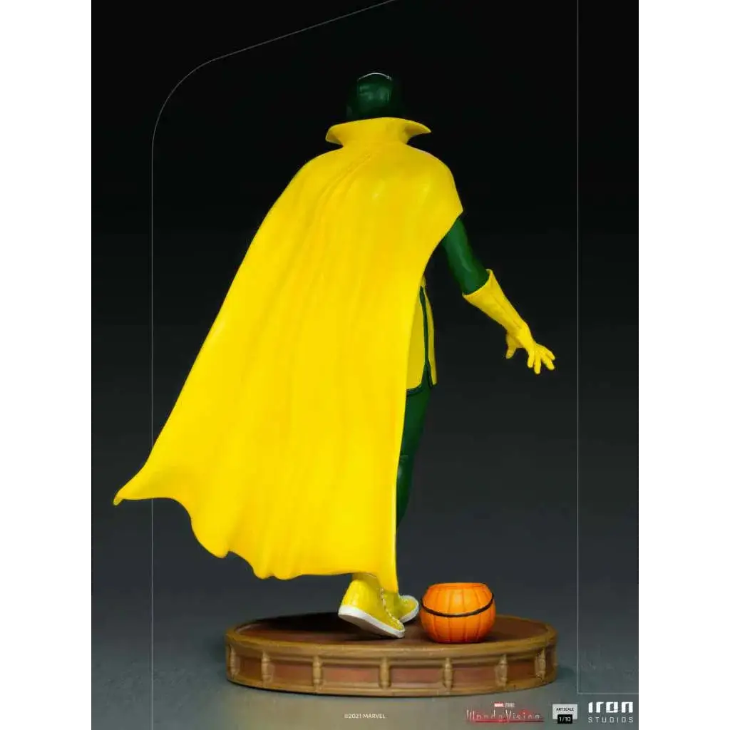 Wandavision Halloween Vision-staty i gulgrön design med pumpa