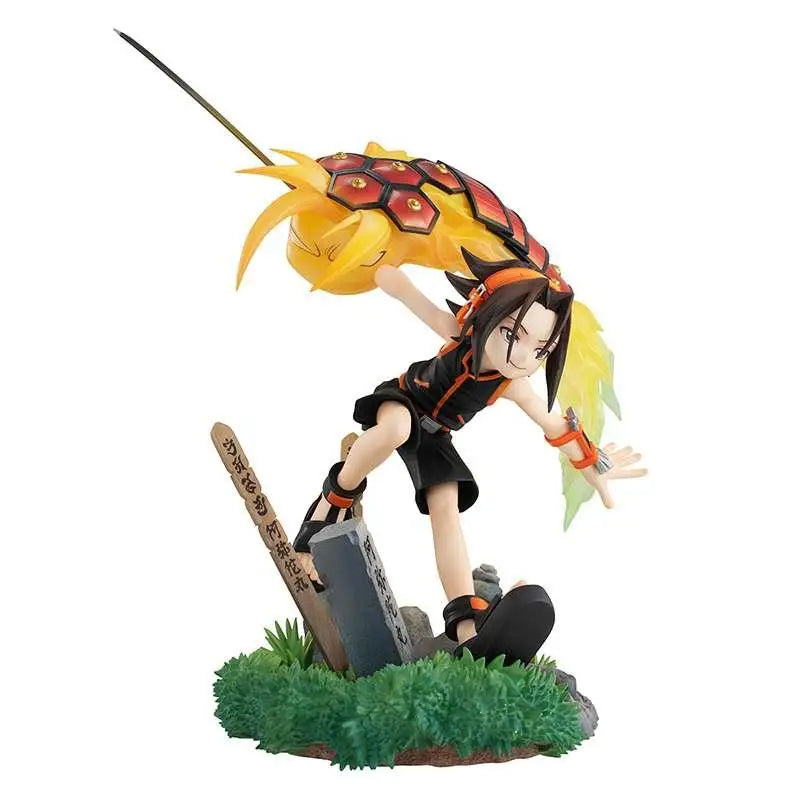 Yoh Asakura-statyett från Shaman King i svart orange rustning med svart svärd och flammande hår